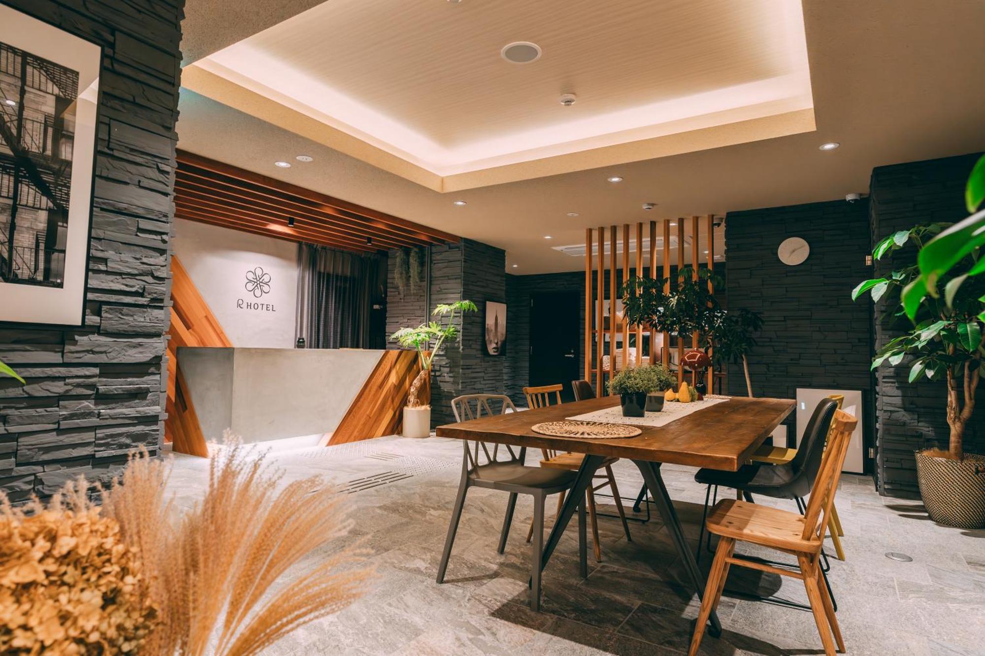 R Hotel Honmachi Ōsaka Eksteriør bilde